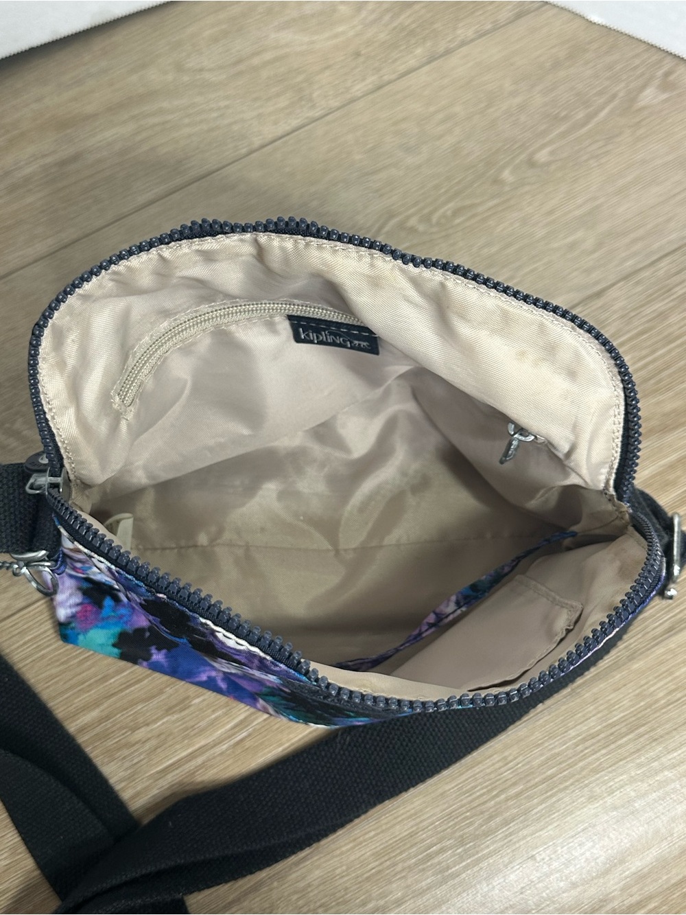 Kipling Multicolor Floral Crossbody Bag in Purple, Blue and Black EUC - Picture 9 of 9